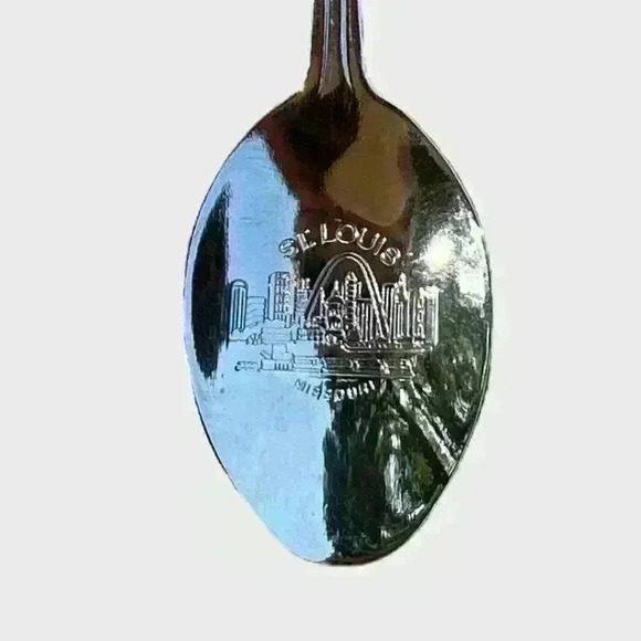 *5 for $15* St. Louis Missouri Arch Souvenir Spoon - Picture 3 of 5